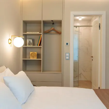 Emerald Downtown Luxury Suites By Continental Group-2