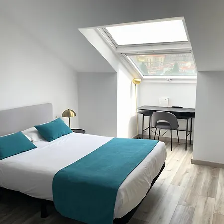 Hotel Pombal Rooms-3