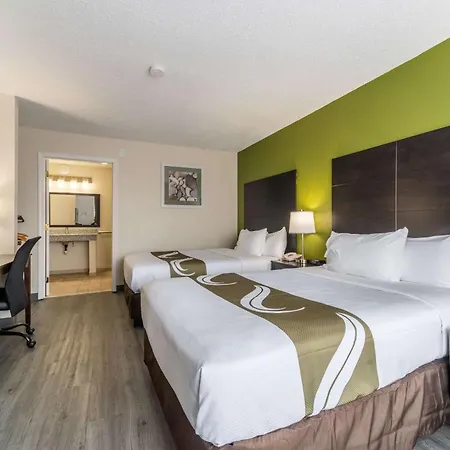 Quality Inn & Suites Vandalia Near I-70 And Hwy 51-2