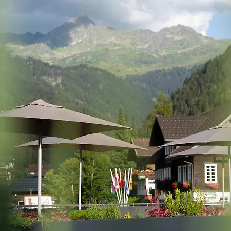 Hotel Bergkristall-3