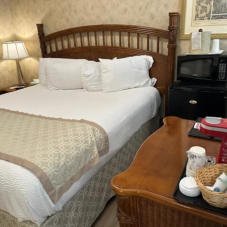 Island House Historic Vacation Rentals-2