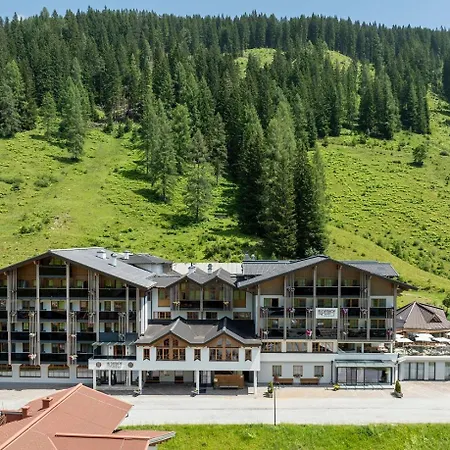 Hotel Alpenhof Superior-2