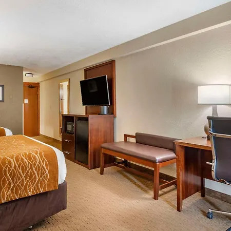 Comfort Inn & Suites Lincoln City-3