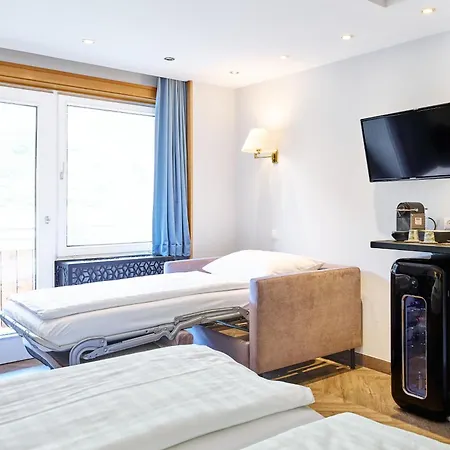 Hotel Alpina-3