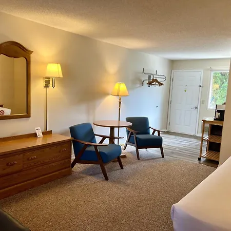 Four Seasons Inn-3