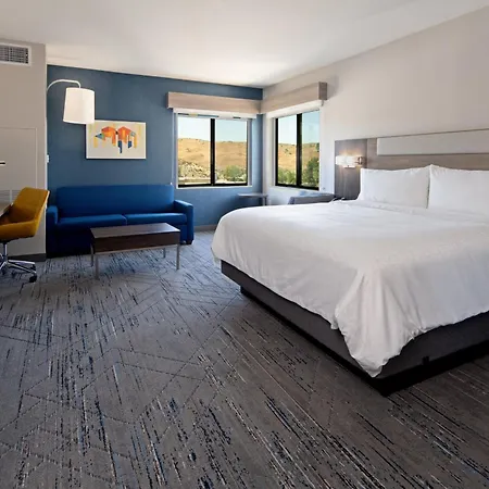 Holiday Inn Express & Suites - Valencia - Santa Clarita By Ihg-2