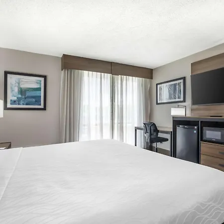 Best Western Plus Laurel-2