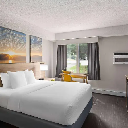 Days Inn & Suites By Wyndham Bozeman-2