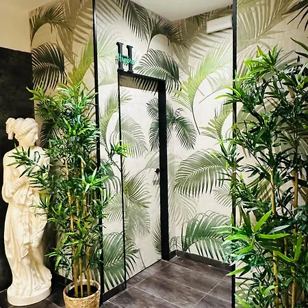 Hotel Lotus-3