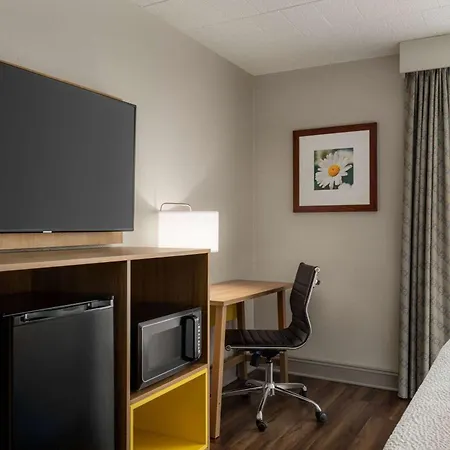 Days Hotel By Wyndham Allentown Airport / Lehigh Valley-2