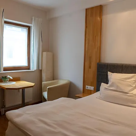 Warum ins Hotel-2