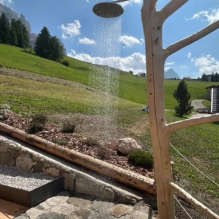Plang Farmhouse-2