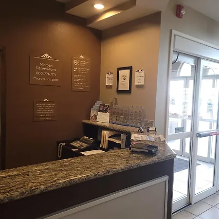 Microtel Inn & Suites By Wyndham Marietta-3