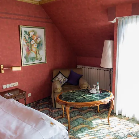 Landhaus Hotel Neuss-2