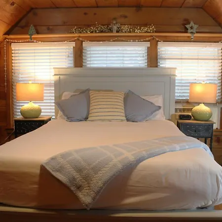 Elliott House Boutique Inn-2