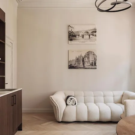 Zurenborg Suites-2