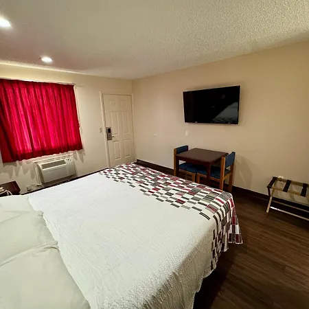 Razorback Inn-2