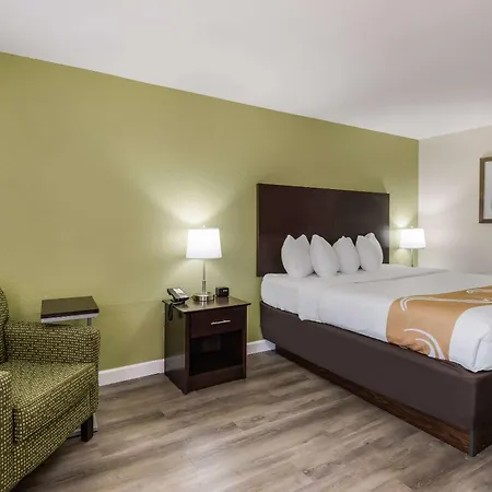 Quality Inn & Suites Quincy - Downtown-3
