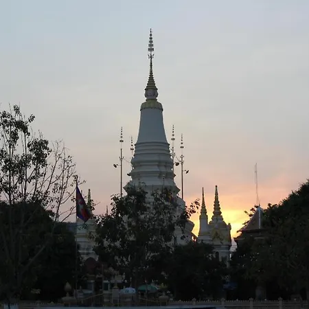 Hotel Zing Phnom Penh-2