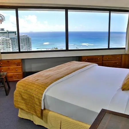Marina Tower Waikiki-3