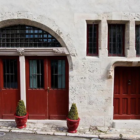 Les Trois Maillets, Monument Historique-2
