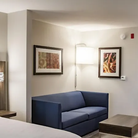 Holiday Inn Express & Suites Overland Park By Ihg-2