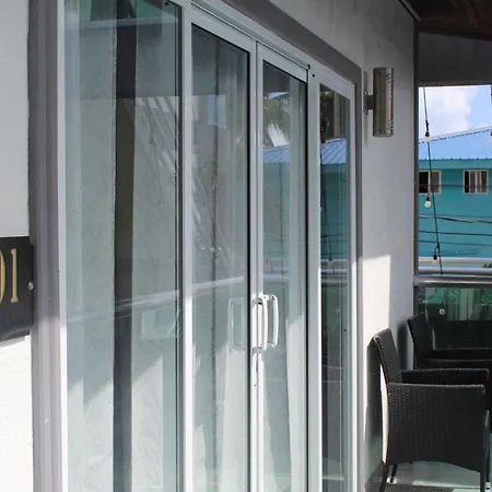 Barefoot Caye Caulker Hotel-2