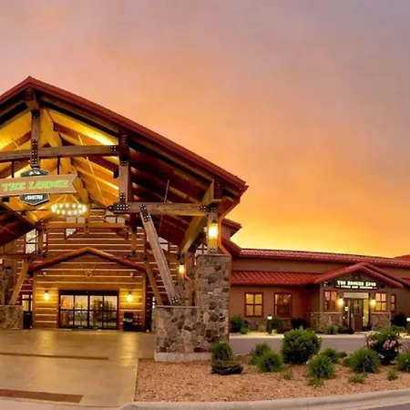 The Lodge At Mauston-2