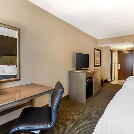 Best Western Plus Cotton Tree Inn-3