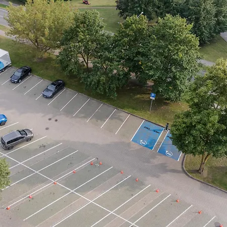 Riga Islande Hotel With Free Parking-3