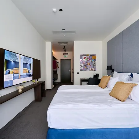Adella Boutique Hotel - Free Secured Parking-2