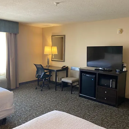Hampton Inn & Suites Carlsbad-2