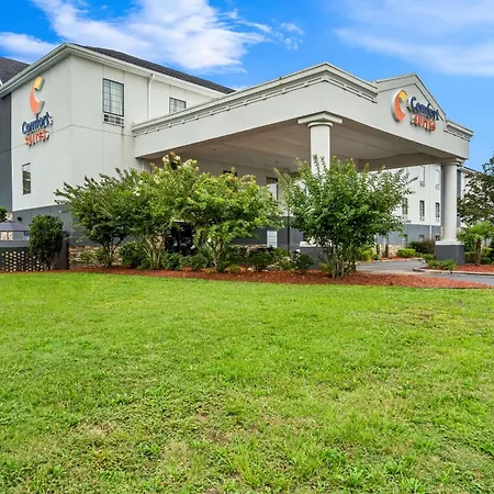 Comfort Suites Near Camp Lejeune-3