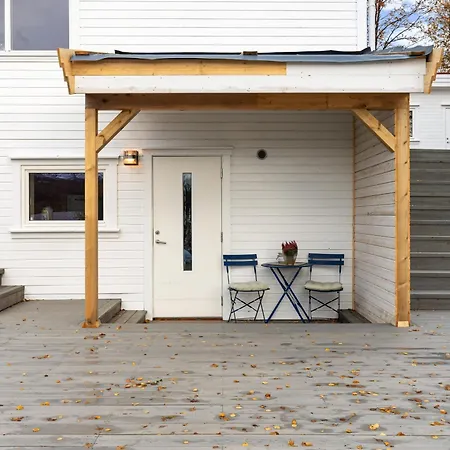 Hakoyvegen 151 Lodge With 2 Bedrooms , Waterfront , Tromso-3