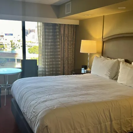 Getaways At The Jockey Club-2