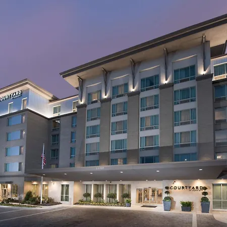 Courtyard By Marriott Atlanta Alpharetta/Avalon Area-2