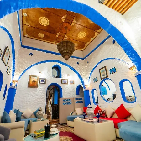 Riad Antek-2