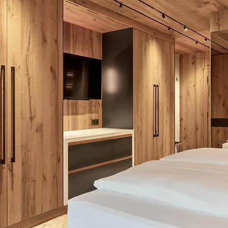 Hotel Auriga-2