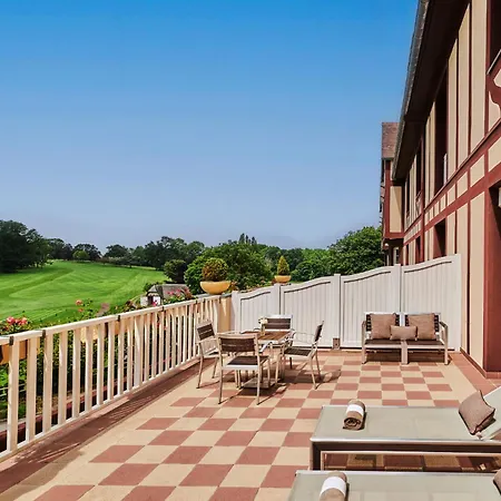 Hôtel Barrière L'Hôtel du Golf-3