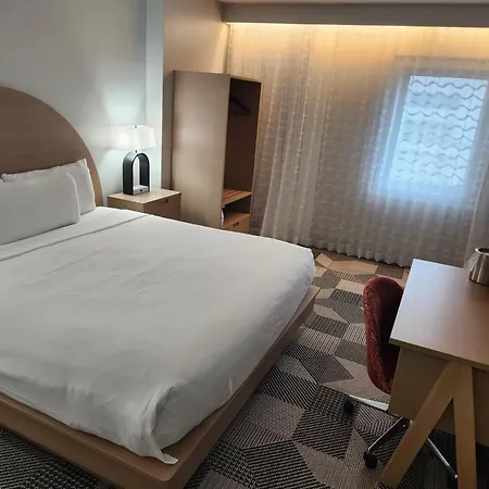 Miami International Airport Hotel-3