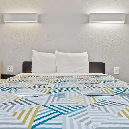 Motel 6-Ventura, Ca - Beach-2