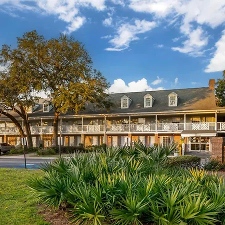 Best Western Plus St. Simons-2