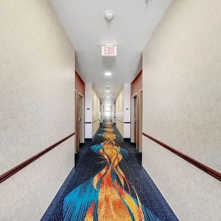 Clarion Inn & Suites Weatherford South-3