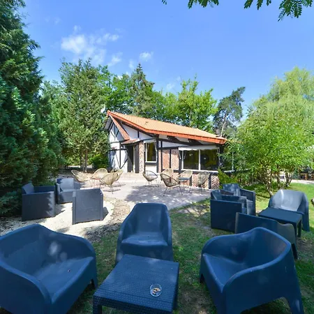 Logis - Hotel Restaurant La Mire-3