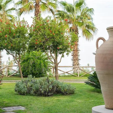 Hotel Villaggio Cala Di Volpe-3