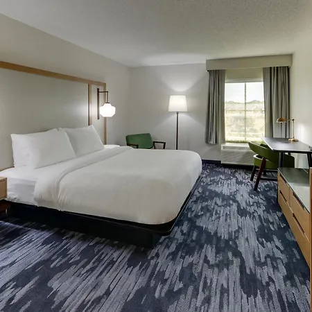 Fairfield Inn & Suites Southport-3