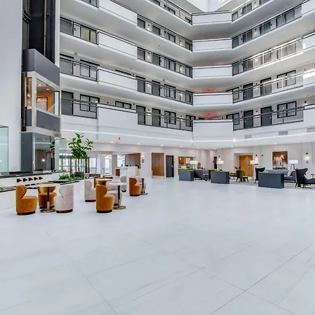 Embassy Suites By Hilton Louisville East-2
