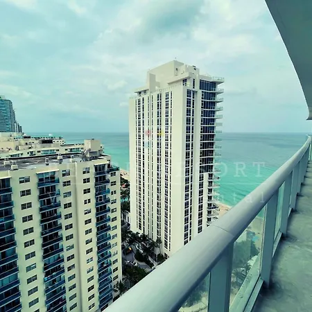 Luxury Beach Resort-2
