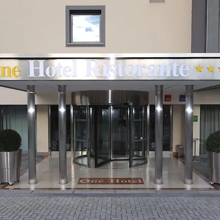 One Hotel&Restaurant-2