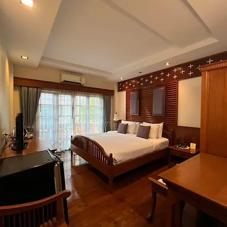 Sripat Guesthouse SHA Extra Plus-2